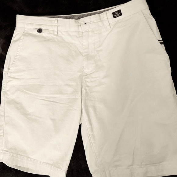 Tommy Hilfiger Short Pants - Picture 4 of 4
